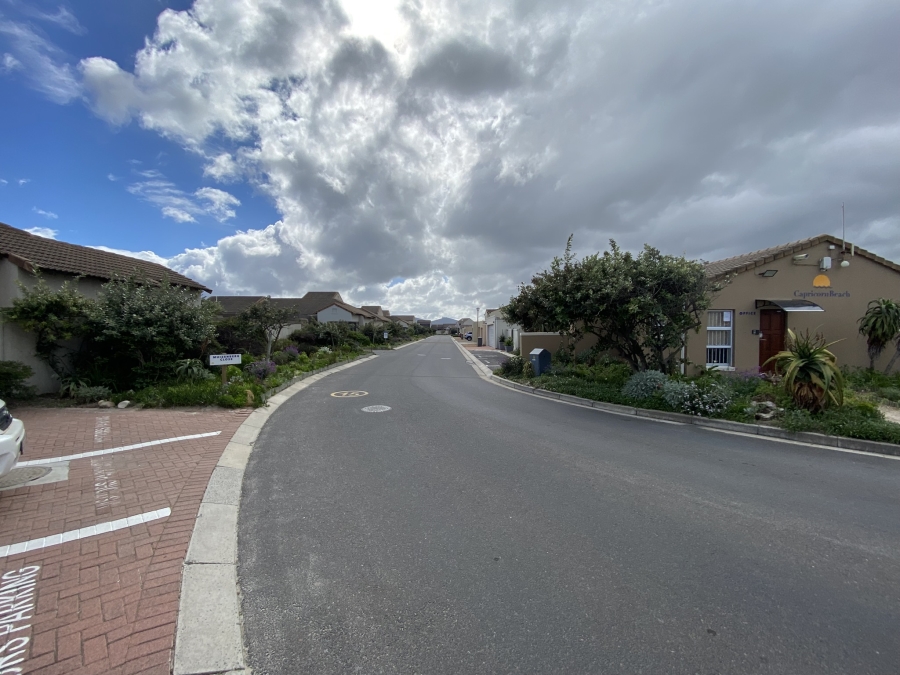 2 Bedroom Property for Sale in Capricorn Western Cape